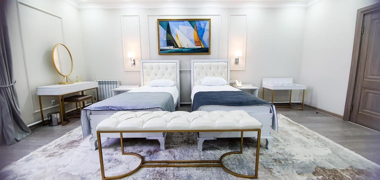 Grand Holiday Hall Pavlodar Ngoại thất bức ảnh