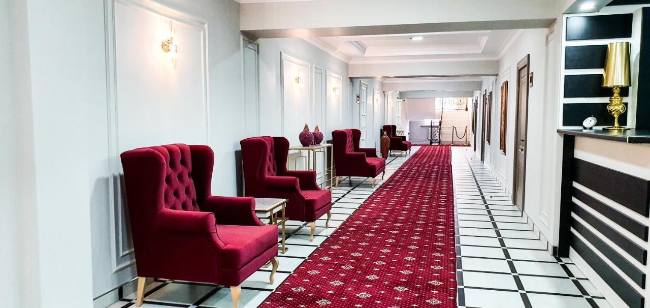Grand Holiday Hall Pavlodar Ngoại thất bức ảnh