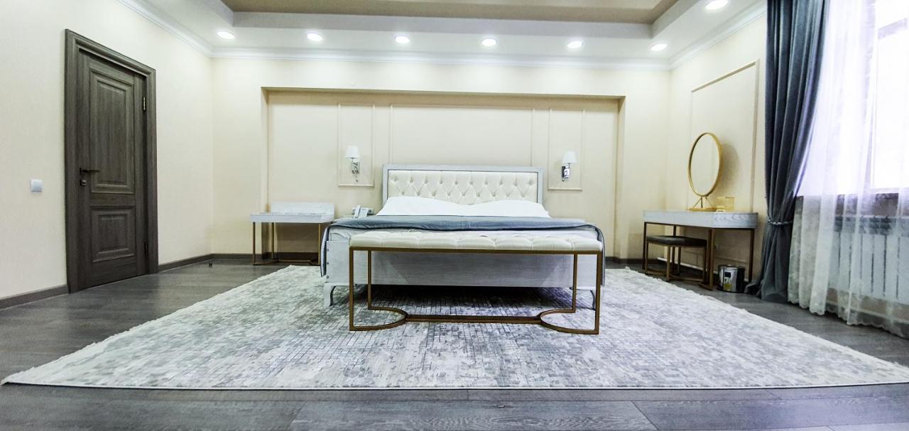 Grand Holiday Hall Pavlodar Ngoại thất bức ảnh