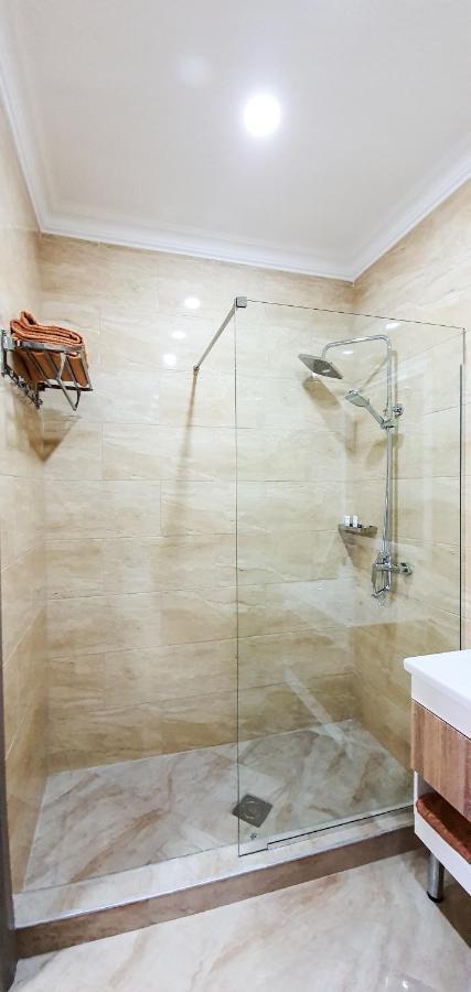 Grand Holiday Hall Pavlodar Ngoại thất bức ảnh